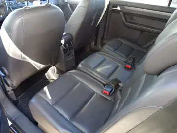VW TOURAN 2.0 TDI DSG 7 LOCURI 2013