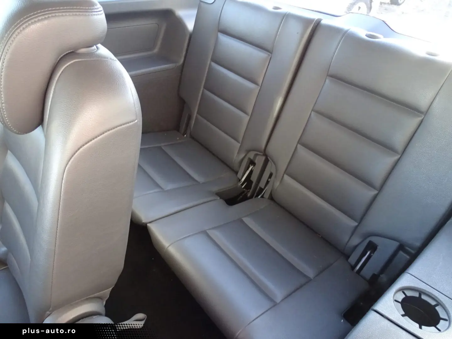 VW TOURAN 2.0 TDI DSG 7 LOCURI 2013