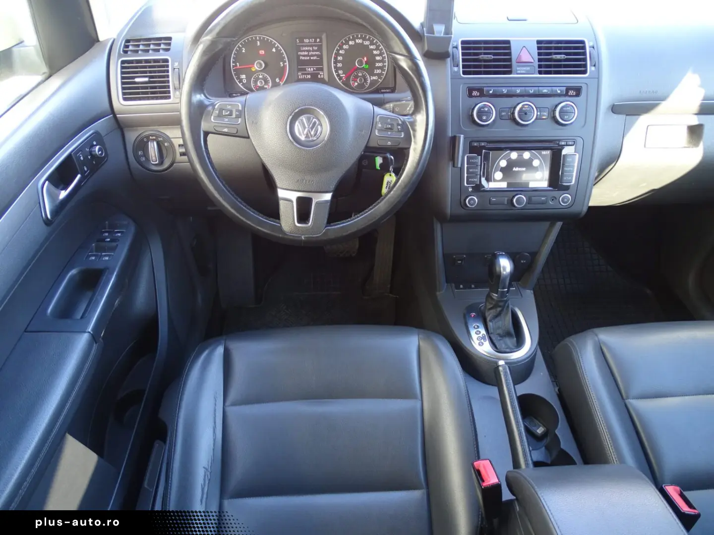 VW TOURAN 2.0 TDI DSG 7 LOCURI 2013