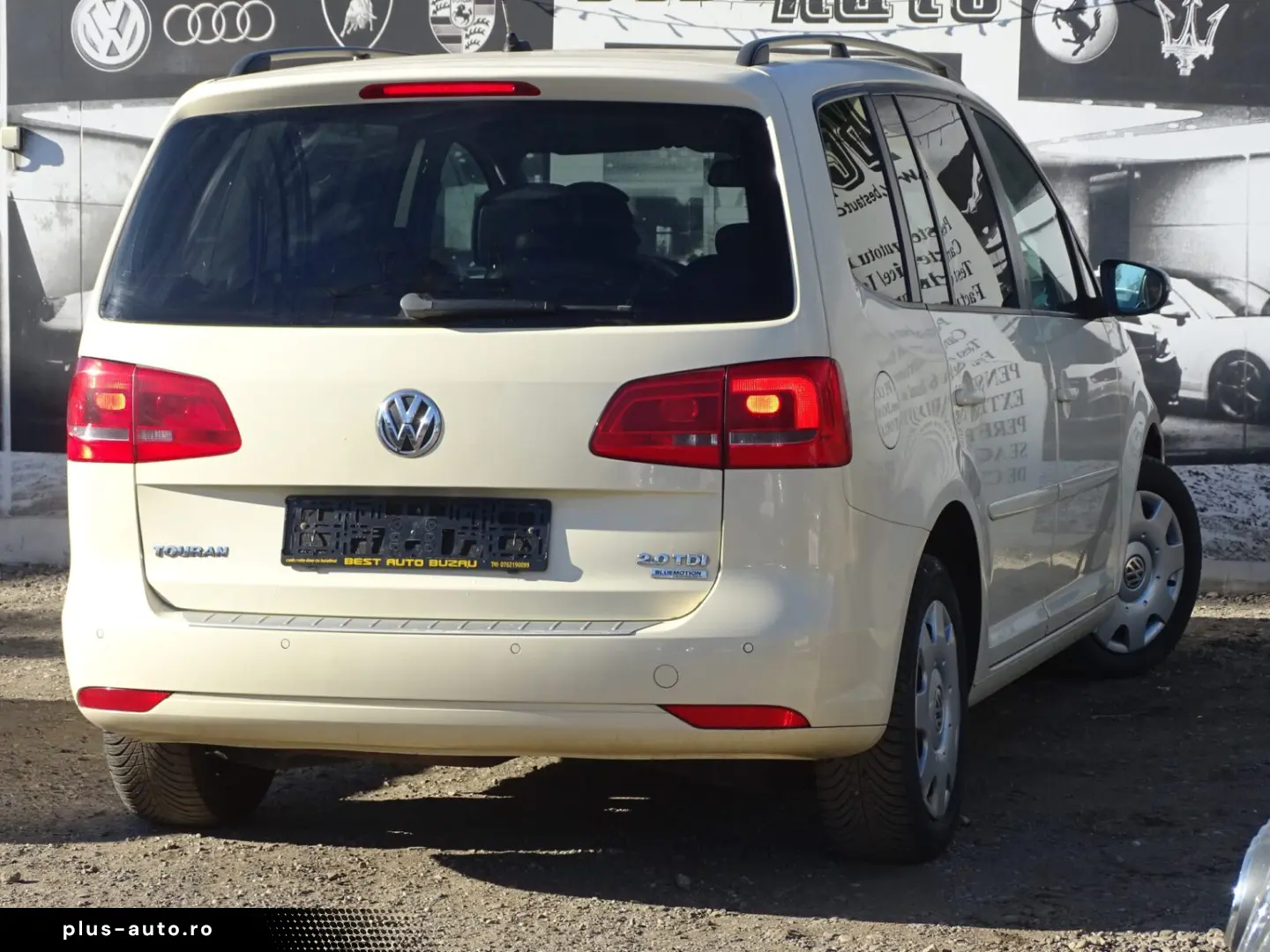 VW TOURAN 2.0 TDI DSG 7 LOCURI 2013