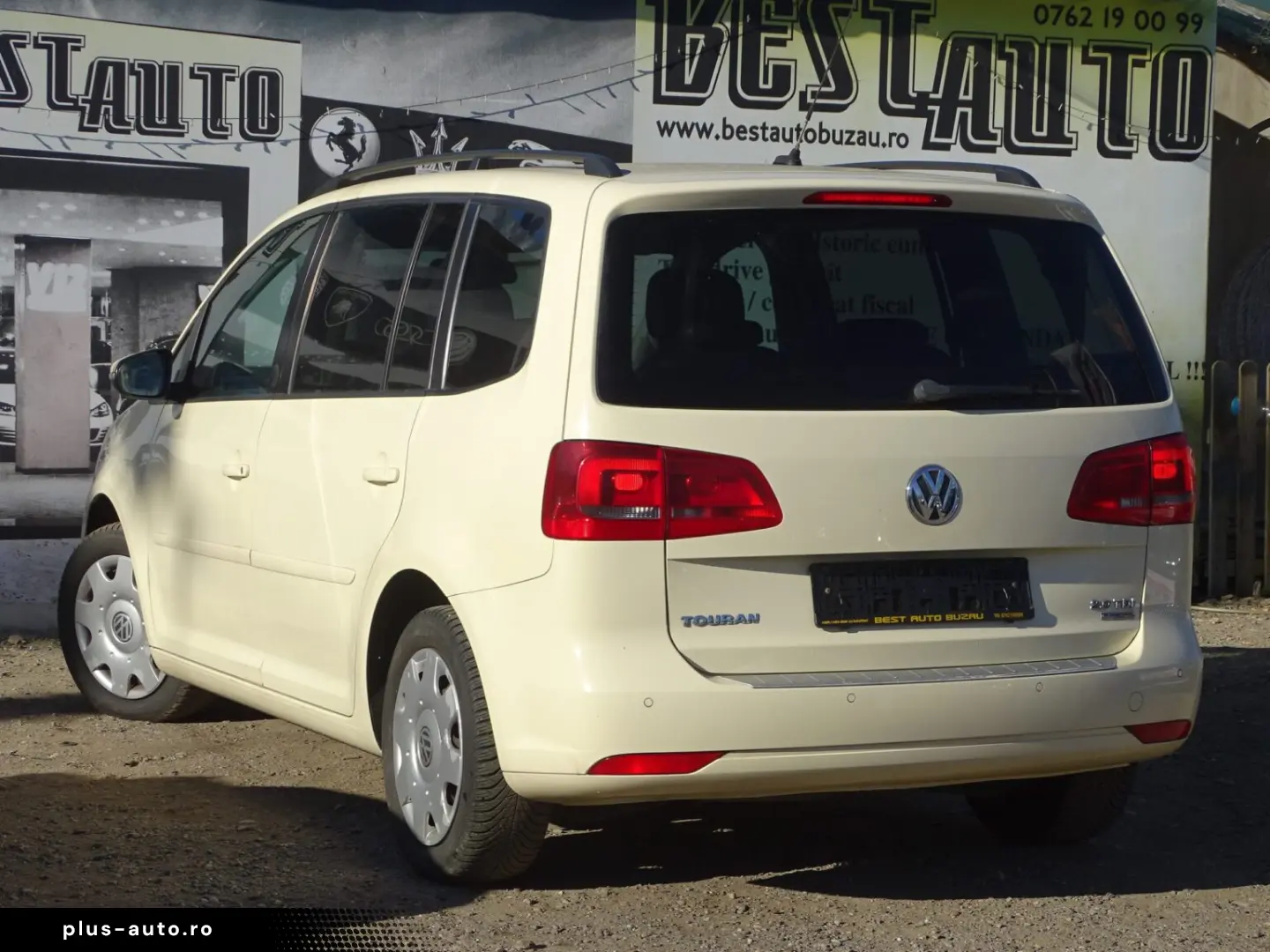 VW TOURAN 2.0 TDI DSG 7 LOCURI 2013