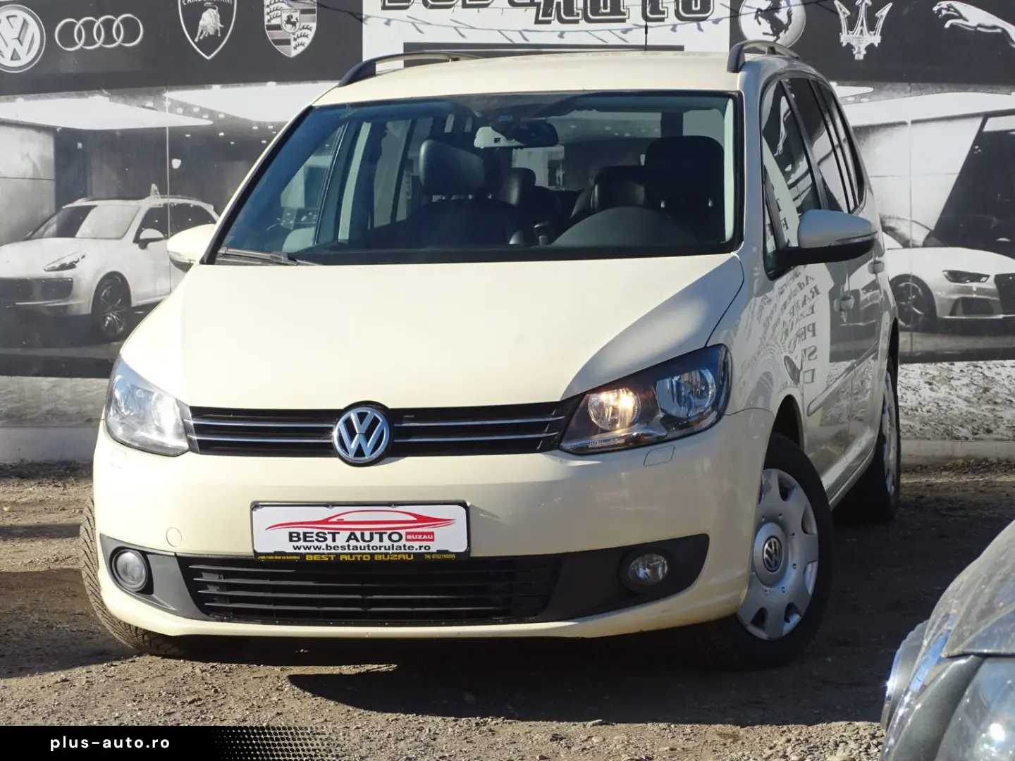 VW TOURAN 2.0 TDI DSG 7 LOCURI 2013