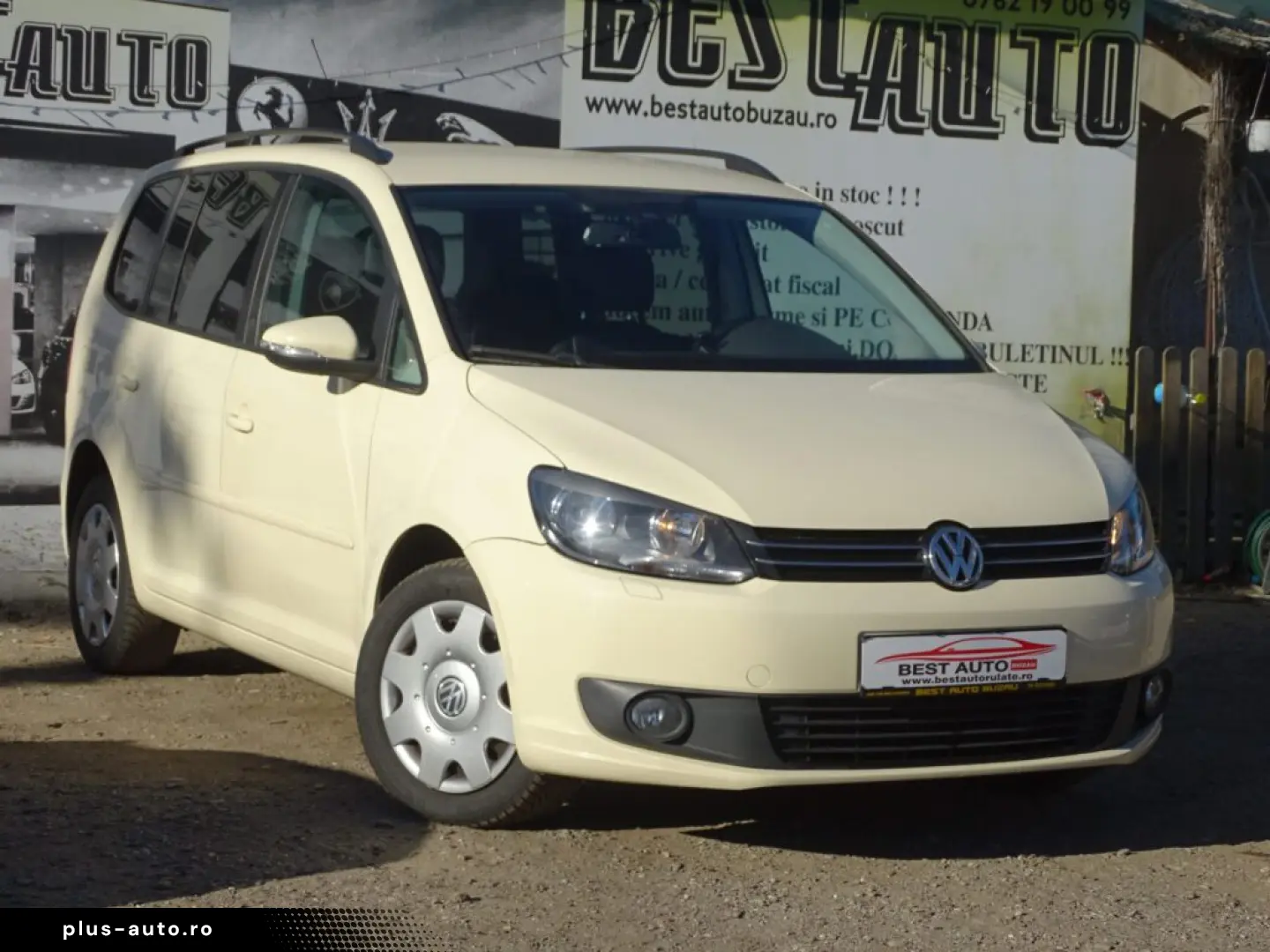 VW TOURAN 2.0 TDI DSG 7 LOCURI 2013