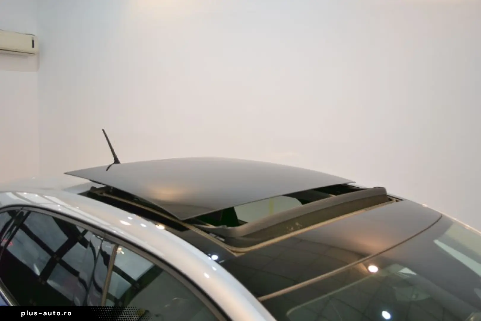 RENAULT CAPTUR 1.3 TCe MHEV 140CP Intens