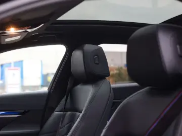 550 xDrive   M-sport - AHK - HUD - Pano- Bow&Wil