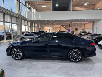 520 i M Sport Carbon HUD H&K Shadow 360  Memory