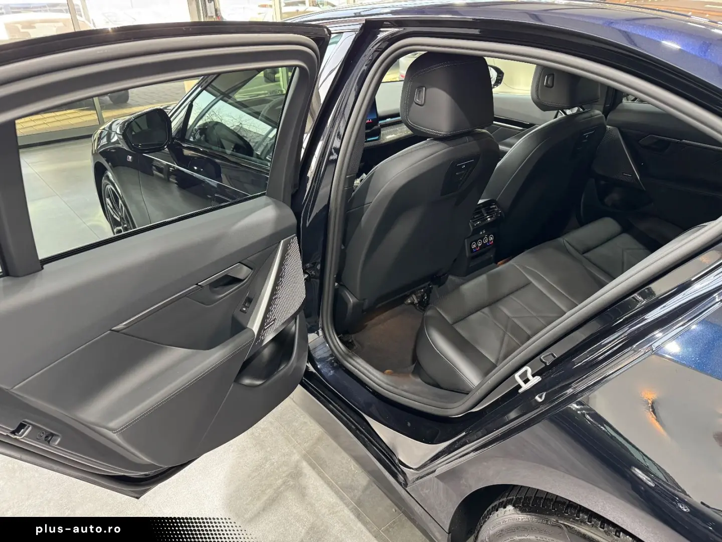 520 i M Sport Carbon HUD H&K Shadow 360  Memory