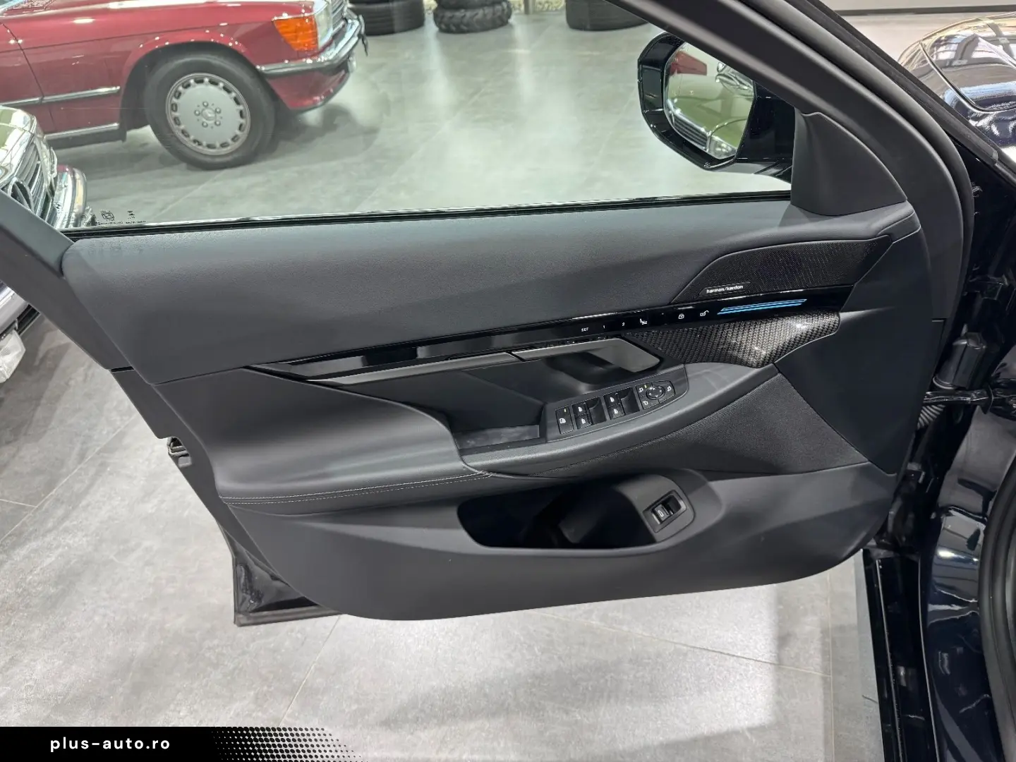 520 i M Sport Carbon HUD H&K Shadow 360  Memory