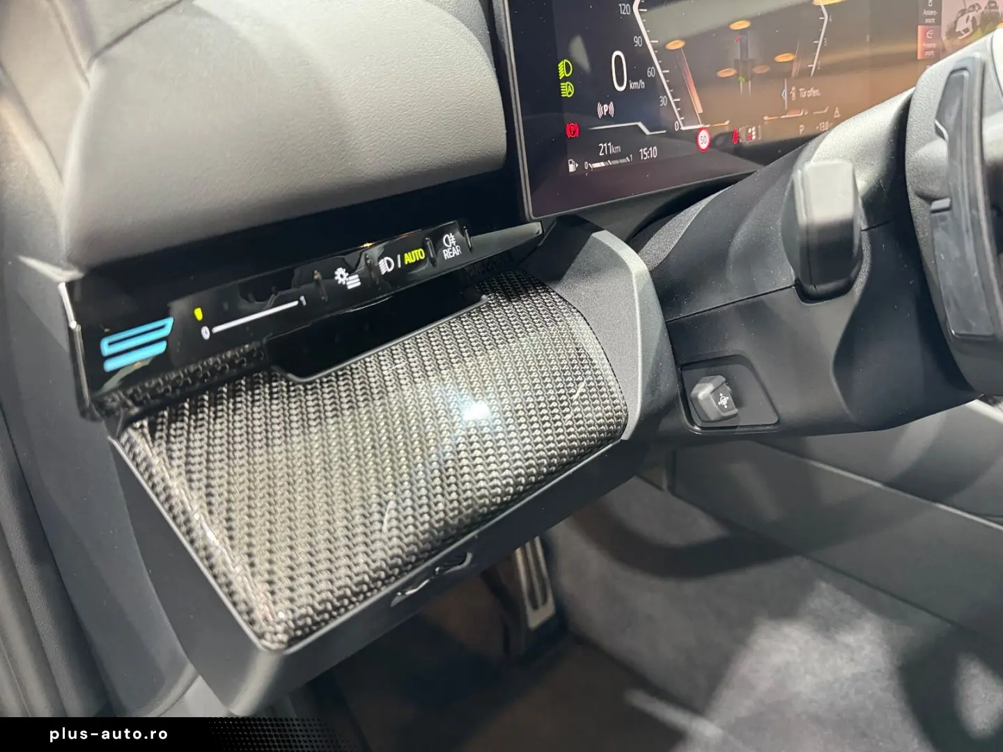 520 i M Sport Carbon HUD H&K Shadow 360  Memory