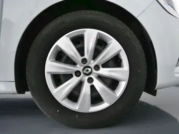 RENAULT CLIO 1.0 TCe 100CP Life