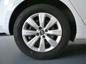 RENAULT CLIO 1.0 TCe 100CP Life