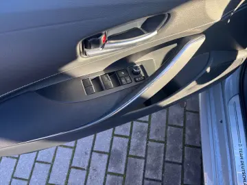 Corolla 1.8 Hybrid TS Team Deutschland  LED CAM