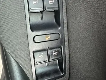 Volkswagen Polo 2012 AUTOMATA E5