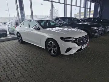 Mercedes-Benz E 200
