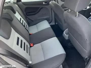 Ford Focus 2011 Benzina 1.6 Euro5