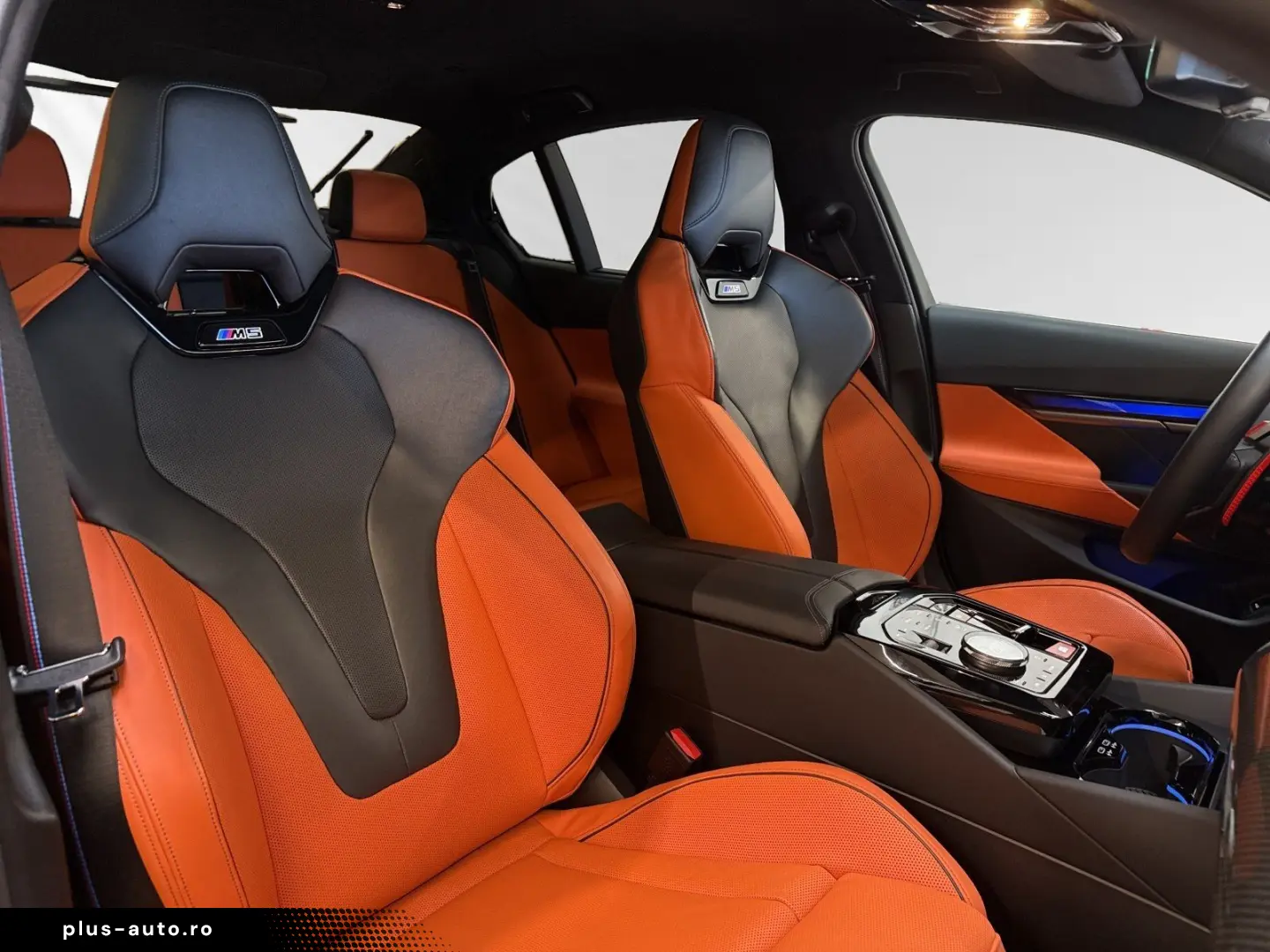 M5 Limousine Bowers&Wilkins Ventilation DAPro IconicGlow 360