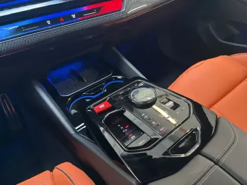 M5 Limousine Bowers&Wilkins Ventilation DAPro IconicGlow 360