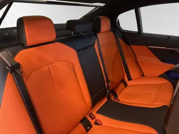 M5 Limousine Bowers&Wilkins Ventilation DAPro IconicGlow 360