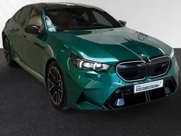 M5 Limousine Bowers&Wilkins Ventilation DAPro IconicGlow 360