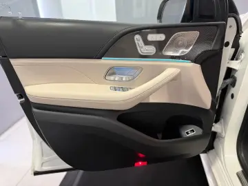 GLE 350 de AMG-Line  AIR DIST 360 PANO STHZ HUD