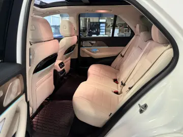 GLE 350 de AMG-Line  AIR DIST 360 PANO STHZ HUD