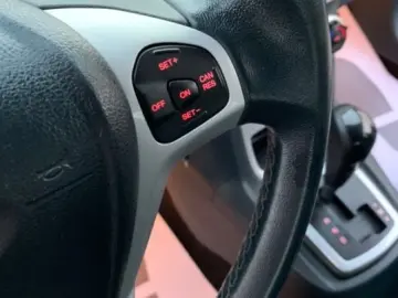 Ford Fiesta Titanium-2011-AUTOMATA