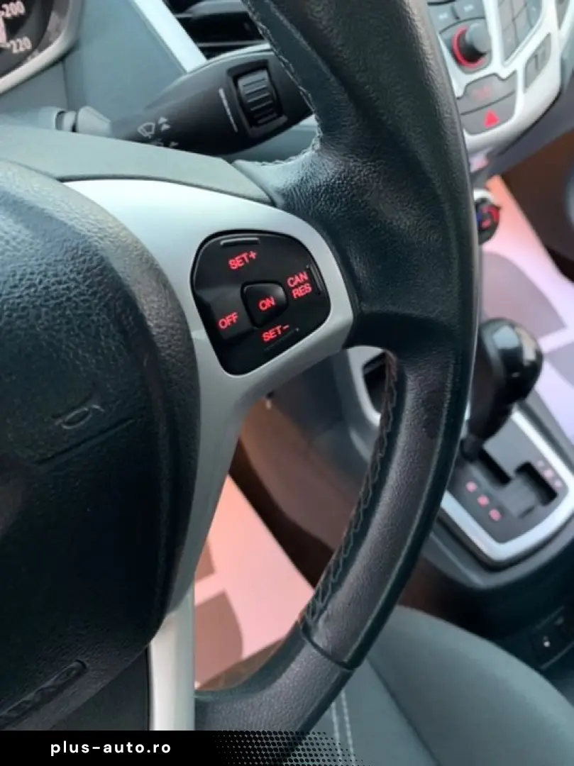 Ford Fiesta Titanium-2011-AUTOMATA