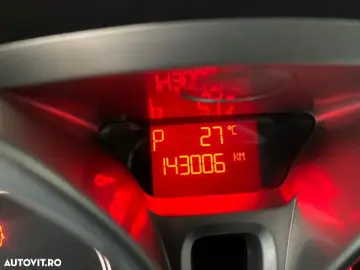 Ford Fiesta Titanium-2011-AUTOMATA