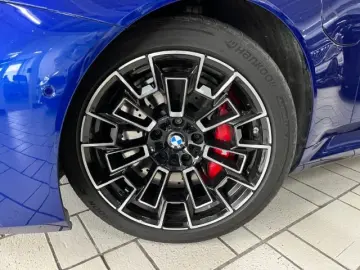 M5 M-Drive Bowers&Wilkins Ventilation 360 IconicGlow