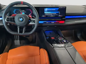 M5 Limousine DAPro Bowers&Wilkins Ventilation 360