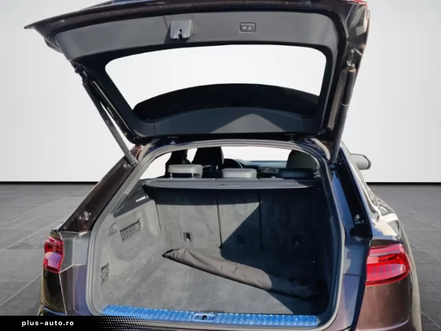 Audi SQ8 4.0 TFSI MATRIX