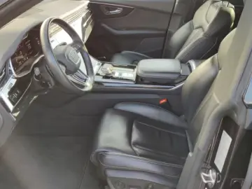 Audi SQ8 4.0 TFSI MATRIX