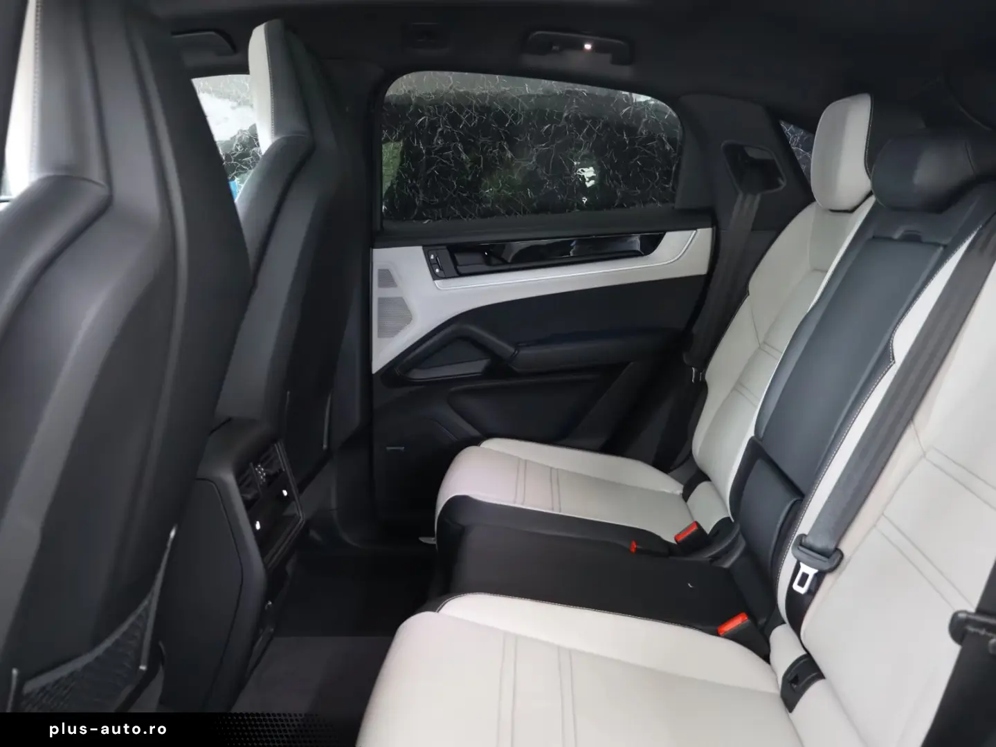 Porsche Cayenne Coupe  CHRONO BOSE PANO