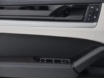 Porsche Cayenne Coupe  CHRONO BOSE PANO