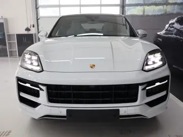 Porsche Cayenne Coupe  CHRONO BOSE PANO