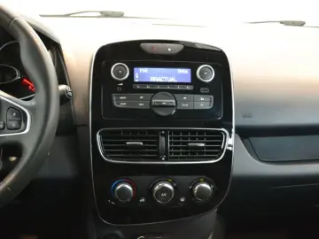 RENAULT CLIO 1.5 dCi 75CP Life Evo