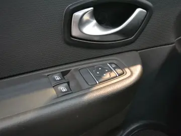 RENAULT CLIO 1.5 dCi 75CP Life Evo