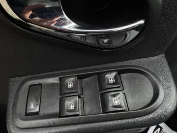 Dacia Duster 1.6 Mpi   GPL 2015