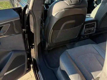 Audi SQ8 4.0 TFSI quattro