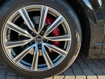 Audi SQ8 4.0 TFSI quattro