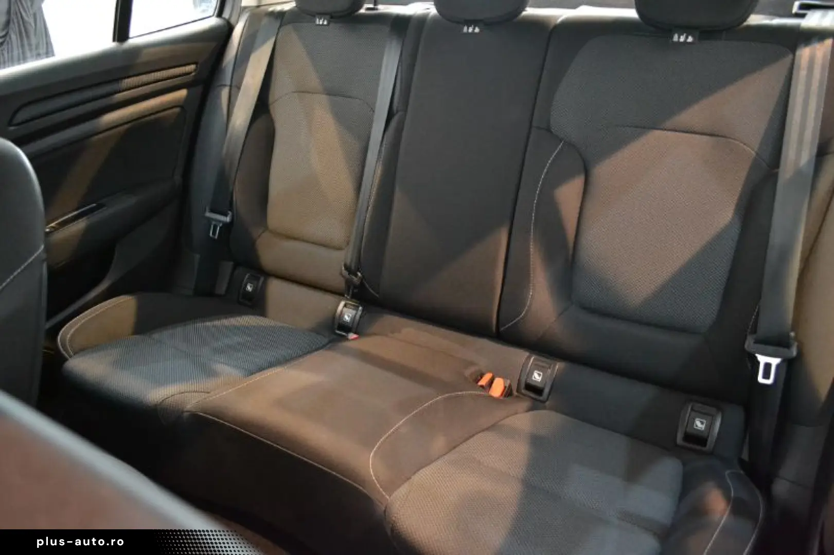 RENAULT MEGANE 1.3 TCe 140CP equilibre