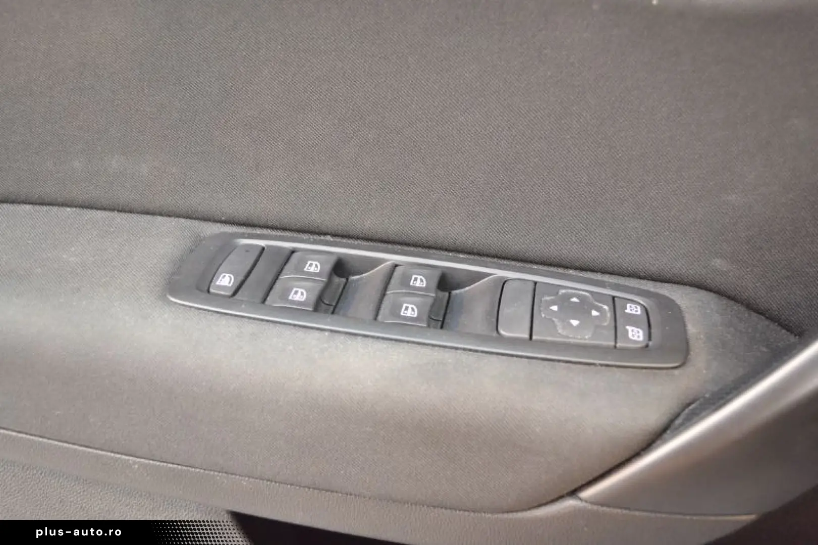 RENAULT MEGANE 1.3 TCe 140CP equilibre