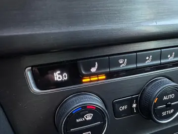 Volkswagen Golf 7 An 2014 Benzină Navi