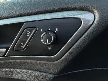 Volkswagen Golf 7 An 2014 Benzină Navi