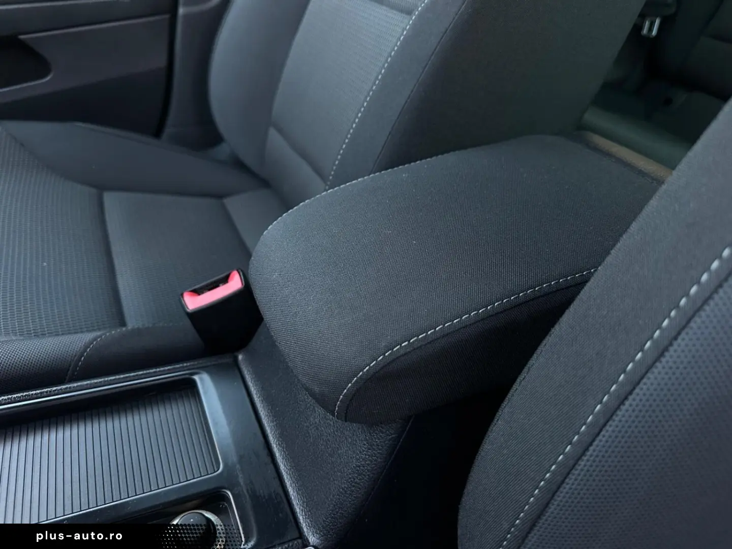 Volkswagen Golf 7 An 2014 Benzină Navi