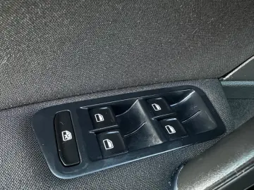 Volkswagen Golf 7 An 2014 Benzină Navi