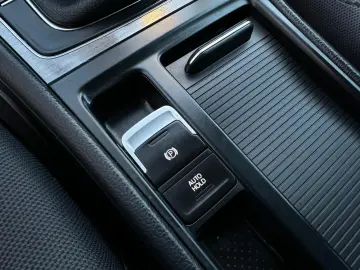 Volkswagen Golf 7 An 2014 Benzină Navi