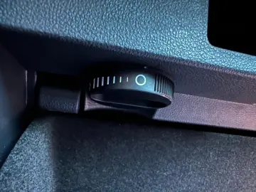 Volkswagen Golf 7 An 2014 Benzină Navi