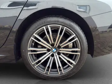 320i xDrive M Sport  LED  PDC  Navi  Lenkrd-Hz.