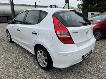Hyundai i30 2011 Benzina 1.4 Mpi-EURO 5